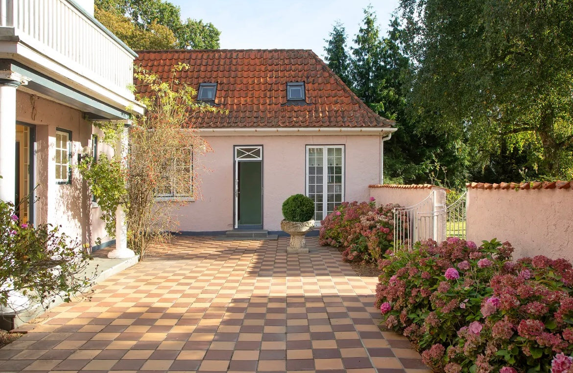 3 dages Weekend Yoga Retreat: Solgaarden, Hornbæk (19.-21. september 2025) fra 3900 kr.